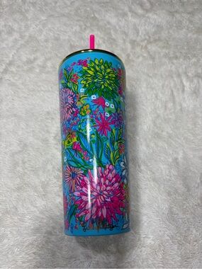 NWOT Lilly Pulitzer Walking on Sunshine Tumblr with Straw 24 oz